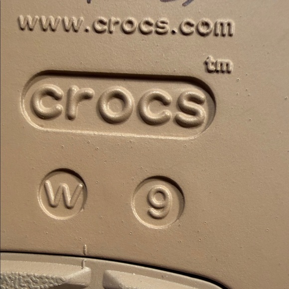 Crocs Women's Brooklyn Buckle Low Wedge sandals Size 9 Tan - Picture 11 of 11